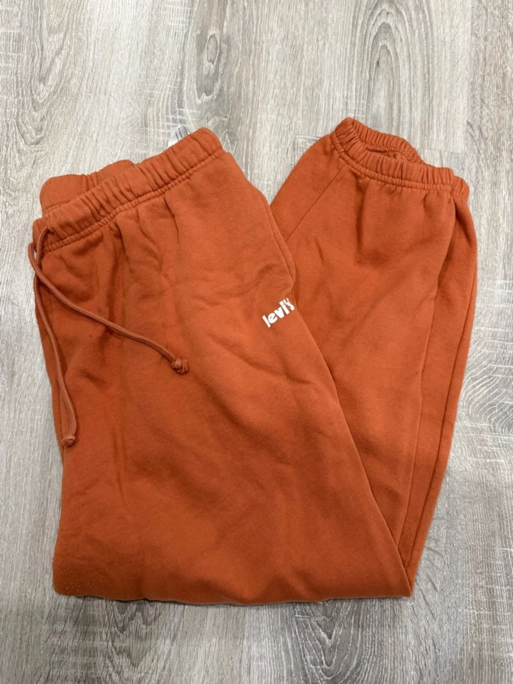 Levi's Rust Orange Drawstring Joggers - Picture 2 of 3